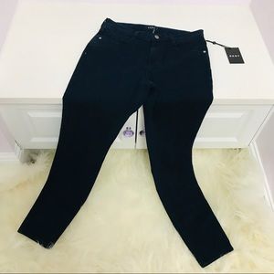 DKNY Skinny Leg Jeans